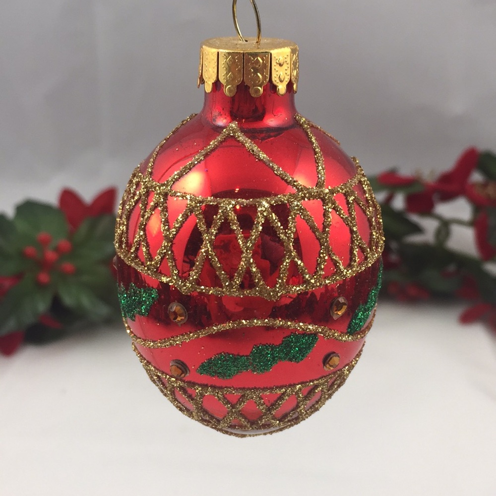 Vintage GKI/Bethlehem Glass Egg shaped embellished Christmas Ornament